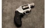 SMITH & WESSON ~ 642 ~ .38 SPECIAL - 1 of 4