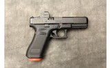 GLOCK, 22, GEN 5. .40 S&W. WITH HOLOSUN SCS MOS-GR. - 1 of 2