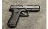 GLOCK 22, GEN 5 .40 S&W - 1 of 2