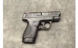 SMITH & WESSON, M&P 9 SHIELD, PERFORMANCE CENTER. - 1 of 2