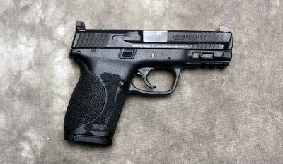 Smith & Wesson ~ M&P9 M2.0 ~ 9mm Luger