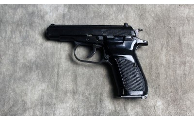 CZ ~ CZ82 ~ 9x18mm - Image 2 of 2