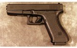 Glock 22~Gen 2~40 S&W - 2 of 3