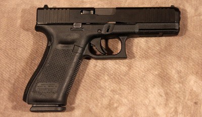 Glock~17 Gen 5~9mm Luger