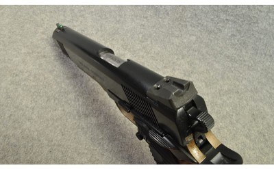 Wilson Combat ~ CQB ~ .45 Auto - Image 3 of 4