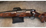 Weatherby~Mark V Ultramark~.340 Weatherby Magnum - 3 of 9