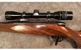 Weatherby ~ Mark V ~ .270 Weatherby Magnum - 7 of 10