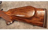 Weatherby ~ Mark V ~ .270 Weatherby Magnum - 6 of 10