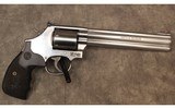 Smith & Wesson ~ 686 Plus ~ .357 Magnum - 1 of 3