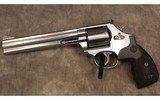 Smith & Wesson ~ 686 Plus ~ .357 Magnum - 2 of 3