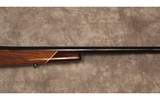 Weatherby ~ Mark V ~ .300 Weatherby Magnum - 4 of 12
