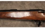 Weatherby ~ Mark V ~ .300 Weatherby Magnum - 8 of 12
