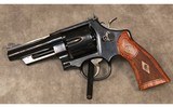 Smith & Wesson ~ Model 27 Classic ~ .357 Magnum - 2 of 3