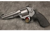 Smith & Wesson ~ 686-6 Performance Center ~ .357 Magnum - 2 of 3