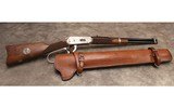 Winchester
Model 94 John Wayne Commemorative
.32 40 Winchester