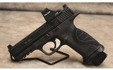 Smith & Wesson ~ M&P 40 Pro Series ~ .40 S&W - 2 of 4