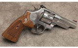 Smith & Wesson ~ 627-5 ~ .357 Magnum