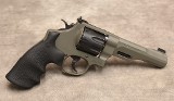 Smith & Wesson ~ 327 Performance Center ~ .357 Magnum
