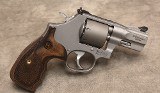 Smith & Wesson ~ Model 986 ~ 9mm Luger
