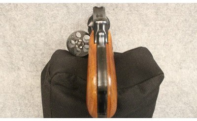 SMITH & WESSON ~MODEL 40 ~ .38 S&W SPL - Image 3 of 3