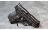 Smith & Wesson ~ M&P40c ~ .40 - 2 of 3