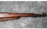 Harrington & Richardson ~ M1Garand ~ .30-06 - 5 of 11