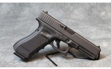 Glock ~ G22 ~ 40 s&W - 1 of 3