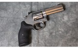 Smith & Wesson ~ 617-6 ~ 22 LR - 1 of 6