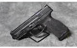 Smith & Wesson ~ M&P .40 M2.0 ~ 40 S&W - 2 of 5