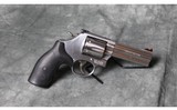 Smith & Wesson ~ 686-6 ~ 357 Mag - 4 of 4