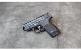 Smith & Wesson ~ M&P40 ~ 40 S&W - 1 of 4