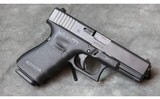 Glock ~ Model 19 ~ 9mm - 3 of 5