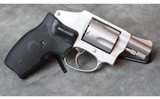 Smith and Wesson ~ 642-1 ~ .38Spl+P - 3 of 5