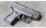 Springfield Armory ~ XD-40 ~ .40 S&W - 3 of 5