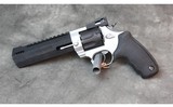 Taurus ~ Raging Hunter ~ .357 Mag