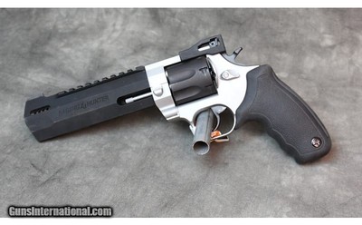 Taurus ~ Raging Hunter ~ .357 Mag