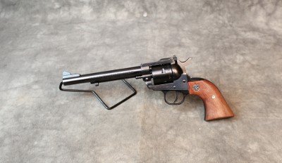 Ruger ~ Single Six ~ 22 Mag