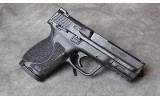 Smith and Wesson ~ M & P M2.0 ~ 9mm - 2 of 4