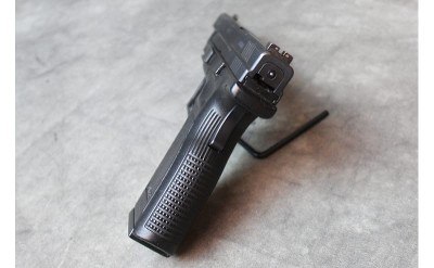 Springfield Armory ~ XD-9 Tactic ~ 9mm - Image 4 of 5