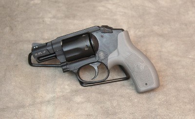 Smith & Wesson ~ BG38-1 ~ 38