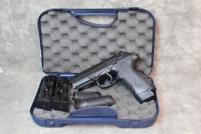 Beretta ~ PX-4 Storm ~ .40 S&W