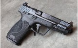 Smith and Wesson ~ M&P 9 M 2.0 ~ 9mm - 3 of 5