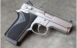 Smith and Wesson ~ 4516 ~ .45 Auto - 2 of 4
