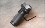Smith and Wesson ~ SD 40 VE ~ .40 S&W - 4 of 5