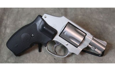 Smith & Wesson ~ Airweight ~ .38 - Image 2 of 4