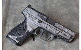 Smith & Wesson ~ M&P 9 2.0 ~ 9mm - 2 of 4