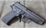 Sig Sauer ~ P226 ~ .40 - Image 2 of 4