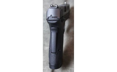Smith & Wesson ~ M&P Shield EZ ~ .380 - Image 3 of 4