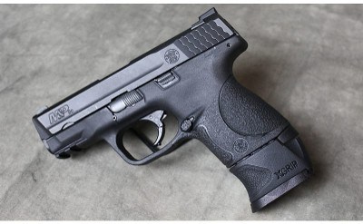 Smith and Wesson ~ M&P 9C ~ 9mm - Image 2 of 5