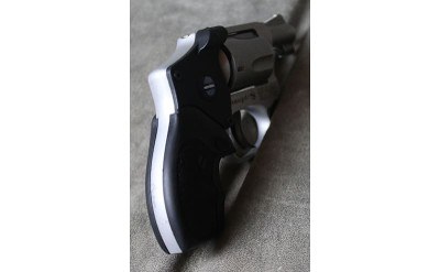 Smith & Wesson ~ 642-1 Airweight ~ .38 - Image 3 of 4